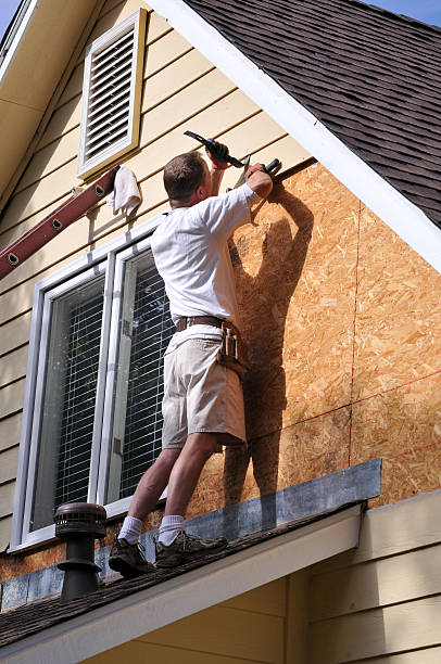 Affordable siding repair and maintenance services in Belmont, WI